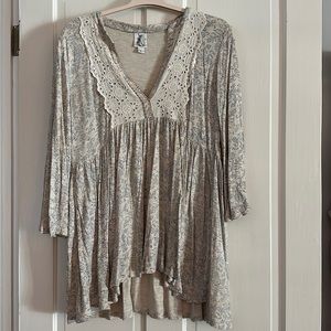 Ivy Jane top